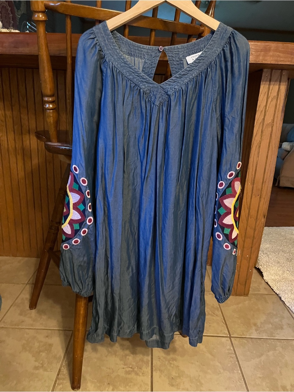 crown & ivy blue chambray boho dress
